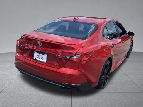 Used 2025 Toyota Camry SE FWD image 16