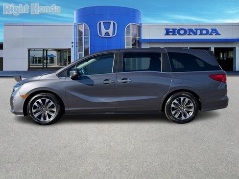 Used 2024 Honda Odyssey EX-L image 3