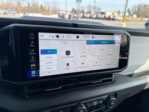 Used 2025 Jeep Wrangler Willys image 22