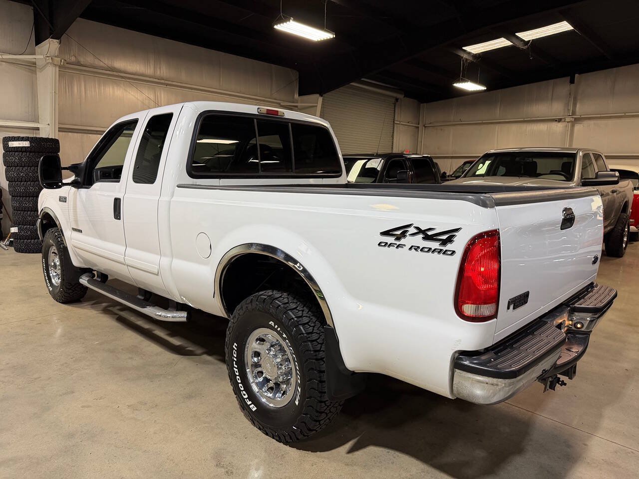 Used 2002 Ford F250 XLT AWD/4WD image 3