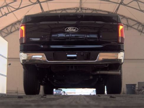 Used 2025 Ford F150 Lariat w/ Equipment Group 501A Mid AWD/4WD image 5