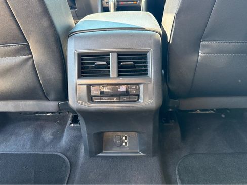 Used 2019 Volkswagen Atlas SE w/ Towing Package FWD image 14