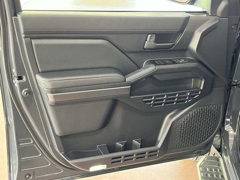 New 2026 Toyota 4Runner SR5 AWD/4WD image 19