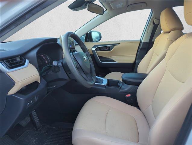 Used 2023 Toyota RAV4 LE FWD image 12