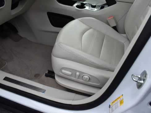 Certified 2022 GMC Terrain Denali w/ Denali Premium Package image 6