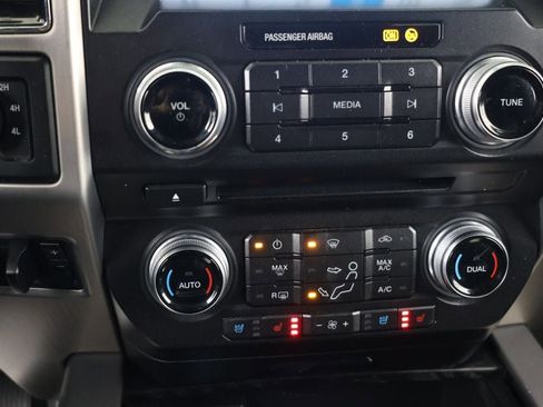 Used 2018 Ford F350 Platinum w/ Platinum Ultimate Package image 16