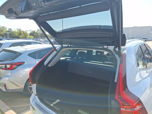 Used 2020 Volvo XC60 T6 Inscription w/ Protection Package Premier image 38