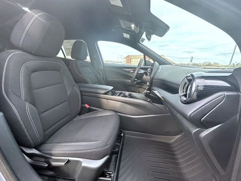 New 2026 Chevrolet Blazer EV LT AWD/4WD image 15