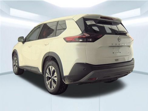 Certified 2022 Nissan Rogue SV FWD image 13