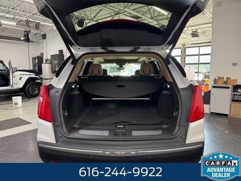 Used 2017 Cadillac XT5 Platinum AWD/4WD image 13