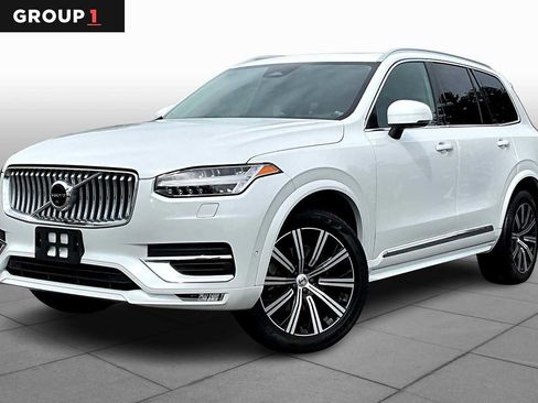 Certified 2023 Volvo XC90 B5 Plus image 1