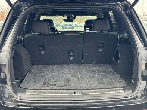 Used 2023 Jeep Grand Cherokee Summit image 5