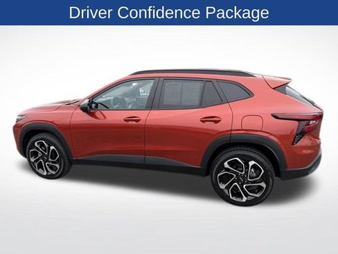 Used 2024 Chevrolet Trax RS w/ Driver Confidence Package FWD image 6