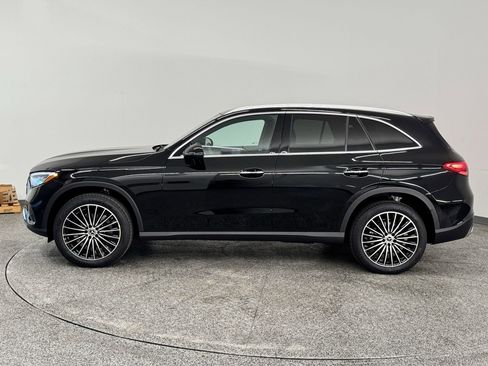 Certified 2025 Mercedes-Benz GLC 300 image 2