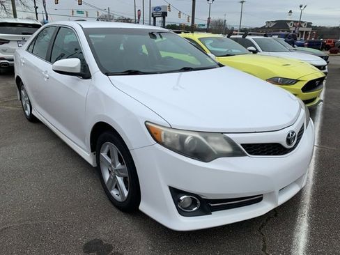 Used 2013 Toyota Camry SE image 5
