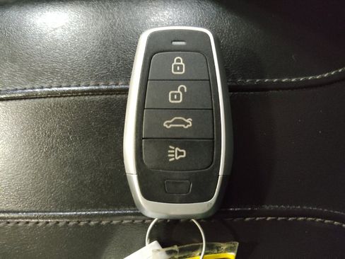 Used 2019 Nissan Rogue SV w/ Sun & Sound Touring Package FWD image 32