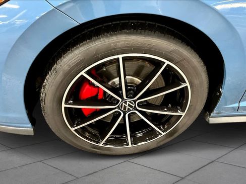 Used 2025 Volkswagen Jetta GLI Autobahn image 10