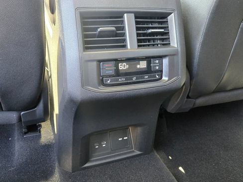 Certified 2023 Volkswagen Atlas SEL Premium AWD/4WD image 16