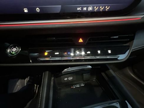 Used 2024 Buick Envision Sport Touring image 17