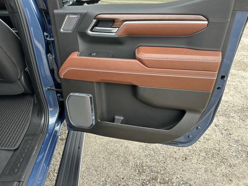 Certified 2025 GMC Sierra 1500 Denali Ultimate AWD/4WD image 17