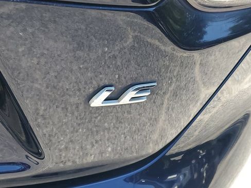 Used 2022 Toyota Corolla LE FWD image 27