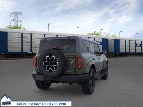 New 2025 Ford Bronco Outer Banks image 8