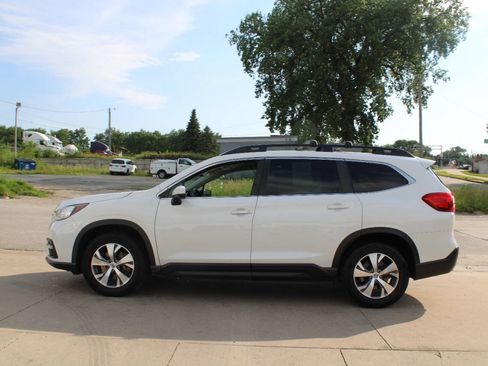 Used 2019 Subaru Ascent Premium AWD/4WD image 5