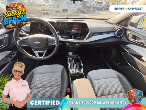 Used 2025 Chevrolet Trax LT w/ LT Convenience Package FWD image 21