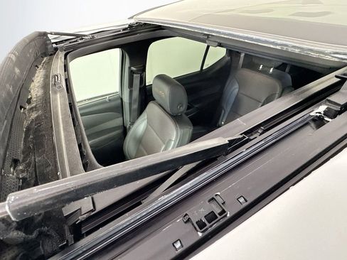 Used 2022 Chevrolet Traverse High Country image 25