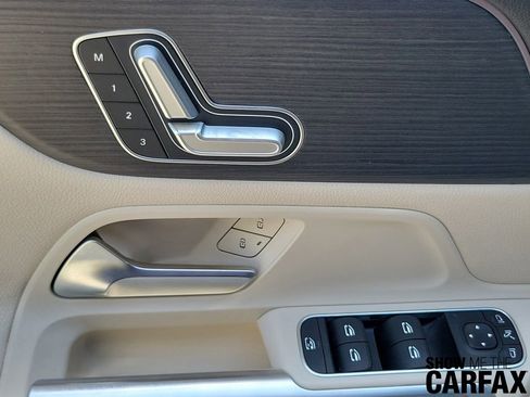 Used 2021 Mercedes-Benz GLB 250 image 20