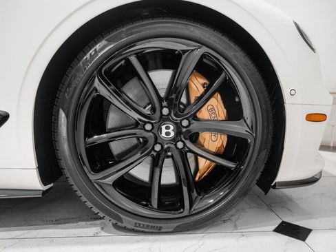 New 2024 Bentley Continental GT V8 AWD/4WD image 18