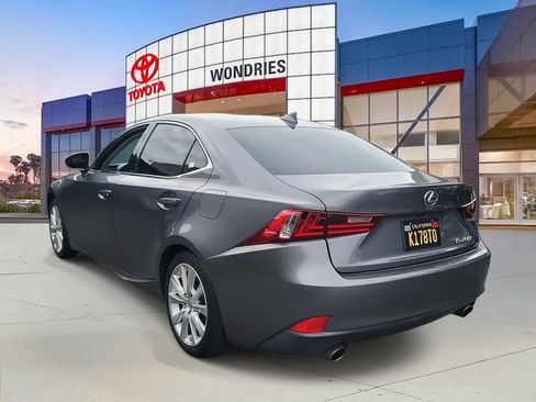 Used 2016 Lexus IS 200t image 3