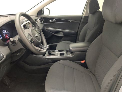 Used 2017 Kia Sorento AWD image 17