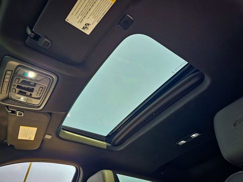 Certified 2024 GMC Sierra 2500 AT4 w/ AT4 Preferred Package image 17