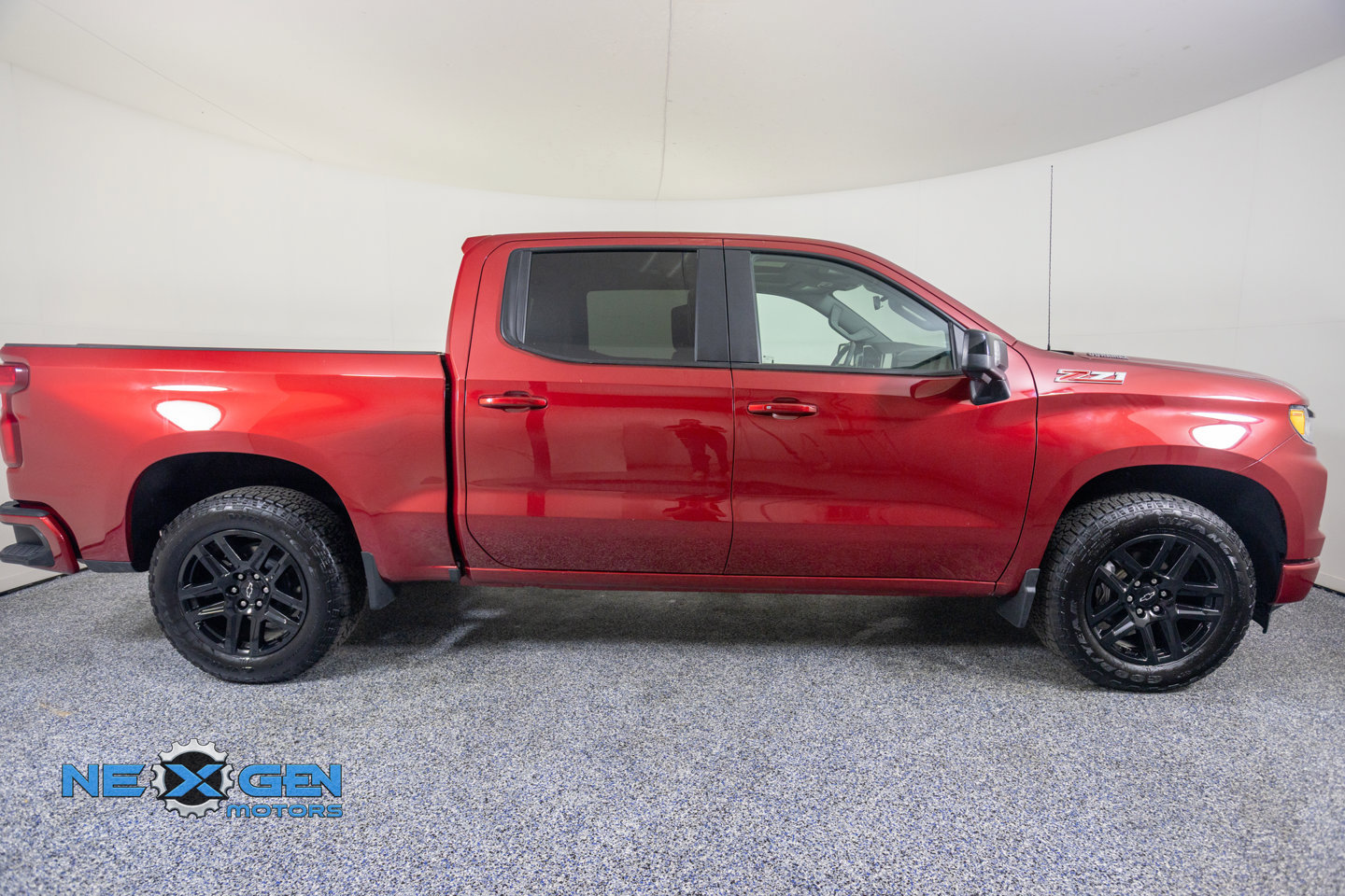 Used 2025 Chevrolet Silverado 1500 RST w/ RST All Star Premium Package AWD/4WD image 9
