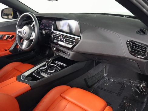 Used 2022 BMW Z4 sDrive30i w/ Premium Package 2 RWD image 11