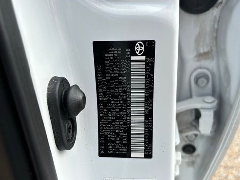 Used 2024 Toyota Corolla LE image 14