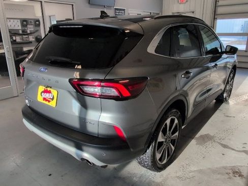 Certified 2024 Ford Escape Platinum image 5