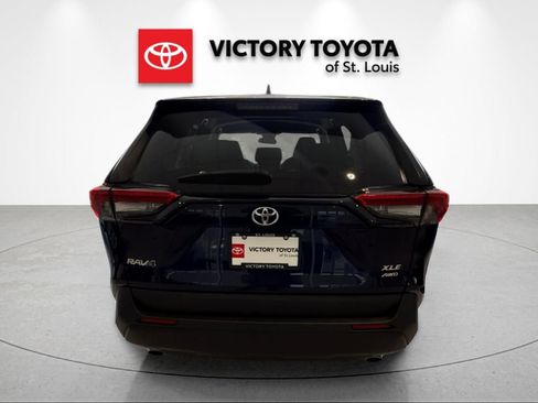 Used 2025 Toyota RAV4 XLE image 4