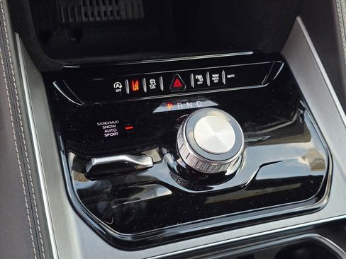 New 2026 Jeep Grand Wagoneer Limited image 11