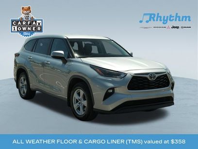 Used 2023 Toyota Highlander LE