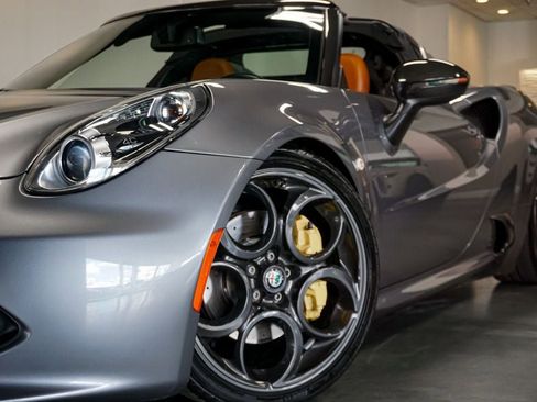 Used 2020 Alfa Romeo 4C Spider w/ Bright Package image 86