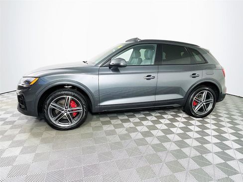 Used 2025 Audi Q5 e Premium Plus w/ Premium Plus Package image 4