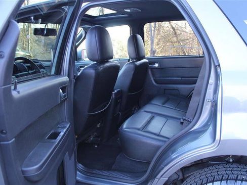 Used 2011 Ford Escape Limited w/ 302A Rapid Spec Order Code image 23