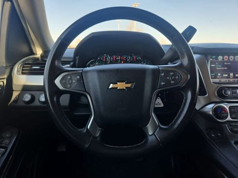 Used 2020 Chevrolet Suburban LT image 23