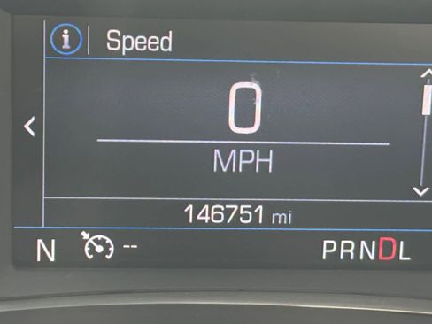 Used 2019 Chevrolet Equinox LT w/ Driver Convenience Package image 24