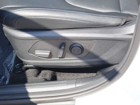 Used 2025 Kia Sportage SX FWD image 23