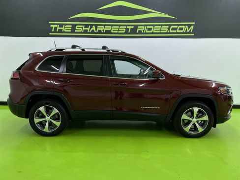 Used 2020 Jeep Cherokee Limited AWD/4WD image 11