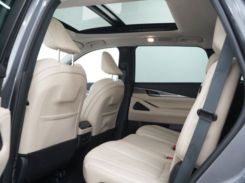 Used 2024 INFINITI QX60 Luxe AWD/4WD image 18