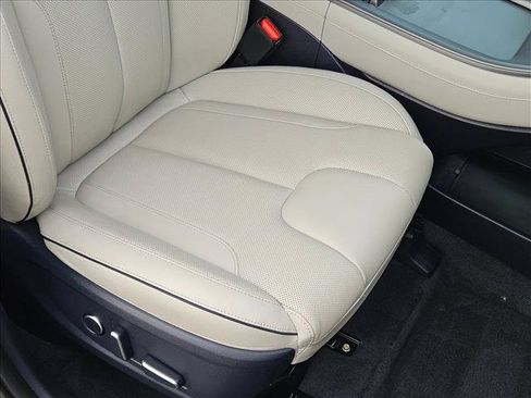 Used 2024 Hyundai Palisade Limited FWD image 26